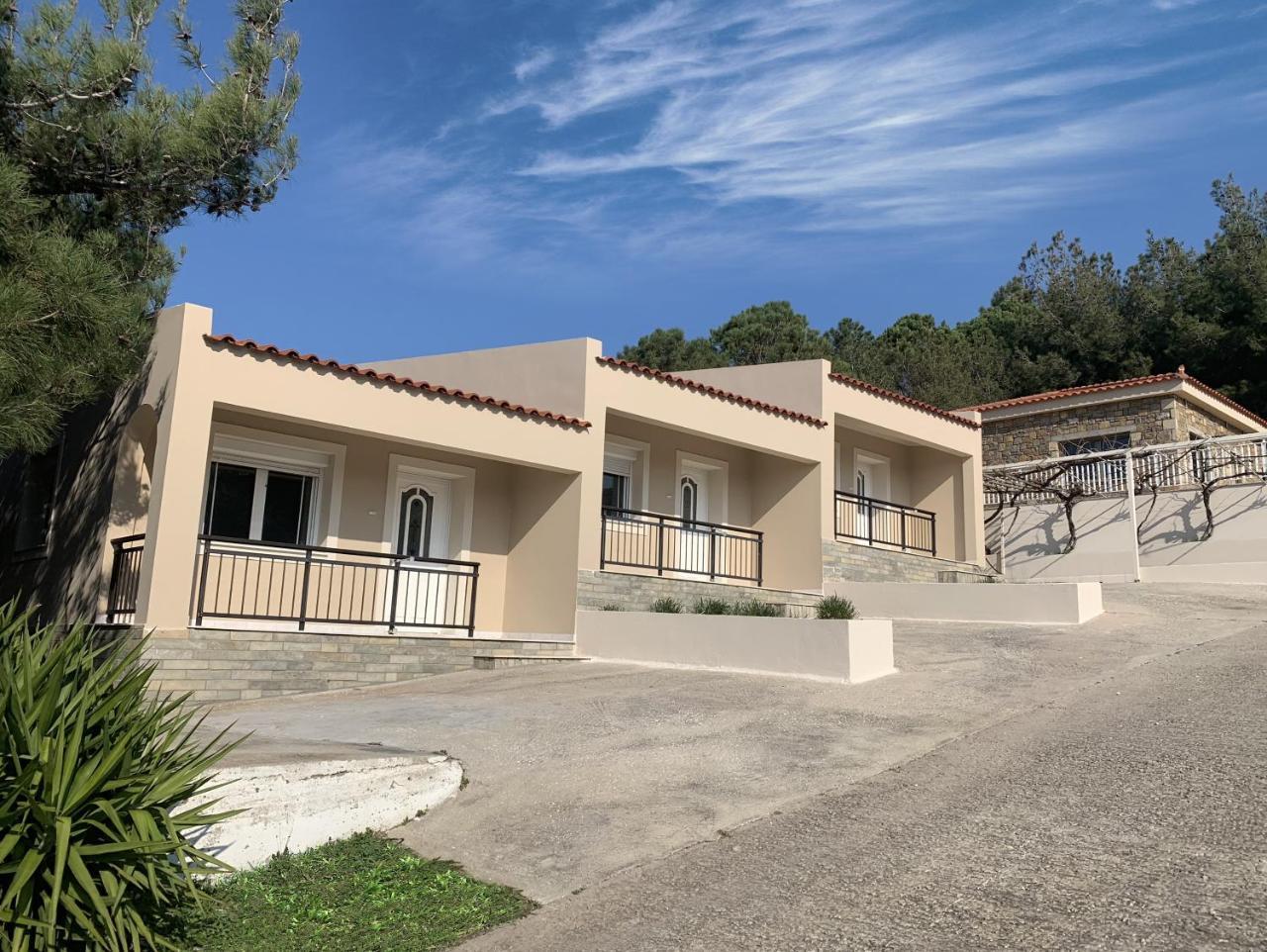 Iliovasilema Aparthotel Плати Екстериор снимка