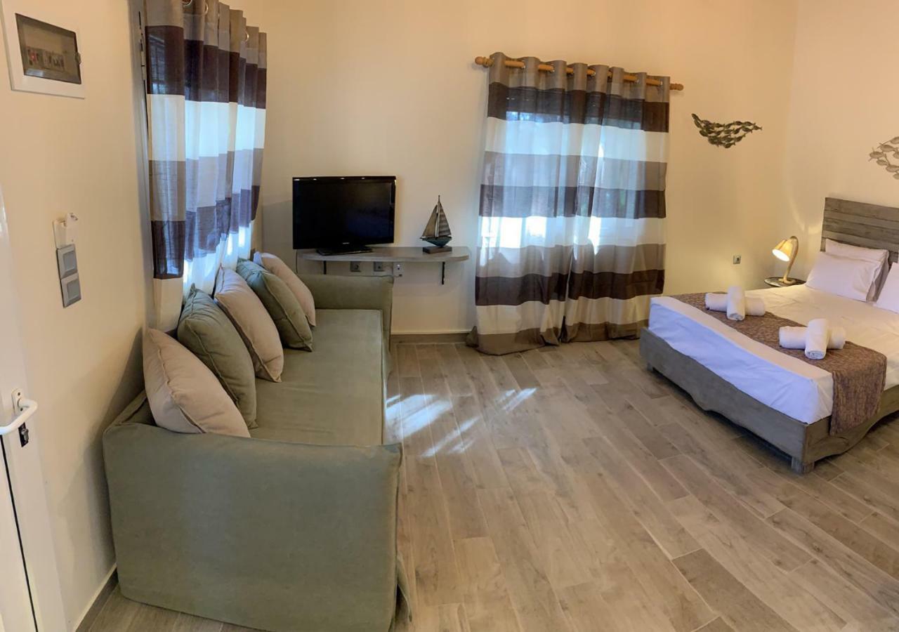 Iliovasilema Aparthotel Плати Екстериор снимка