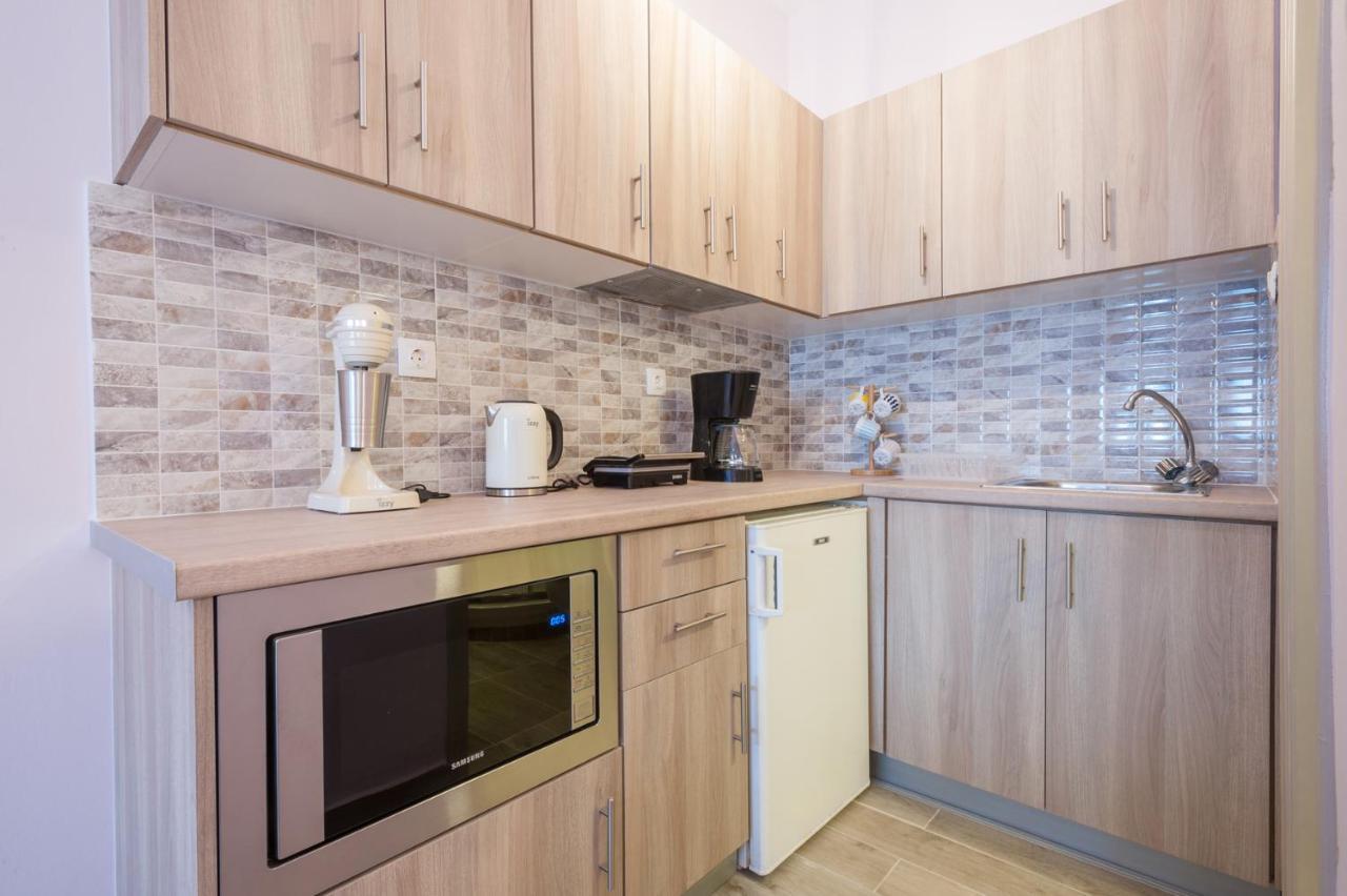 Iliovasilema Aparthotel Плати Екстериор снимка